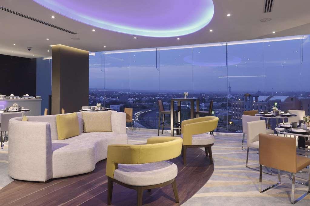 Hs Hotsson Hotel Силао Ресторант снимка